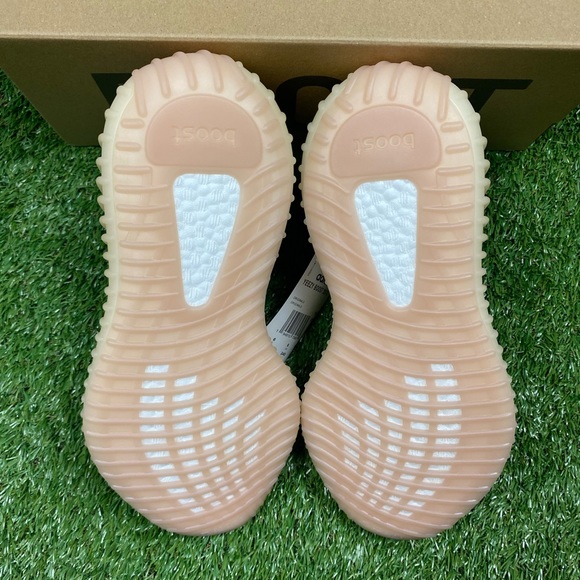 New in box adidas Yeezy 350 v2 Linen men’s size 6.5 US - Picture 5 of 7